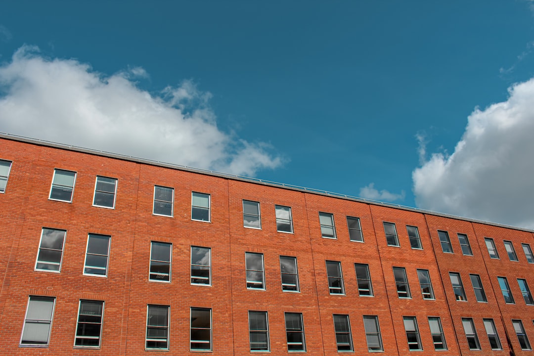 Pisos En Venta Sant Adrià: Encuentra Tu Hogar Ideal Con Manavi Inmobiliaria